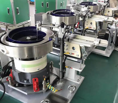 How To Choose The Right Automatic Feeder System for Your Business.jpg