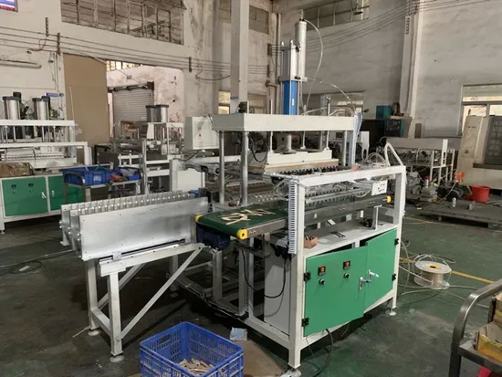 China Automatic Feeder for Cutlery Fork Forming