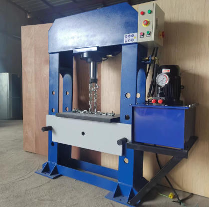 Modern Tableware Design Using Hydraulic Press Machines