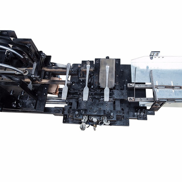 Automatic Machine For Cutlery Embossing