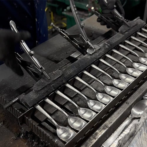 how strong is hydraulic press.jpg