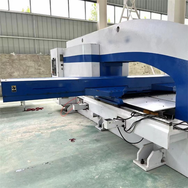 ein Punch Press Machine.jpg