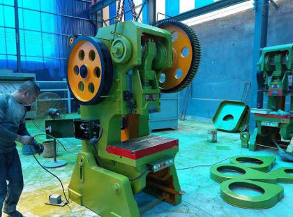 Punch Press For Metal Fabrication