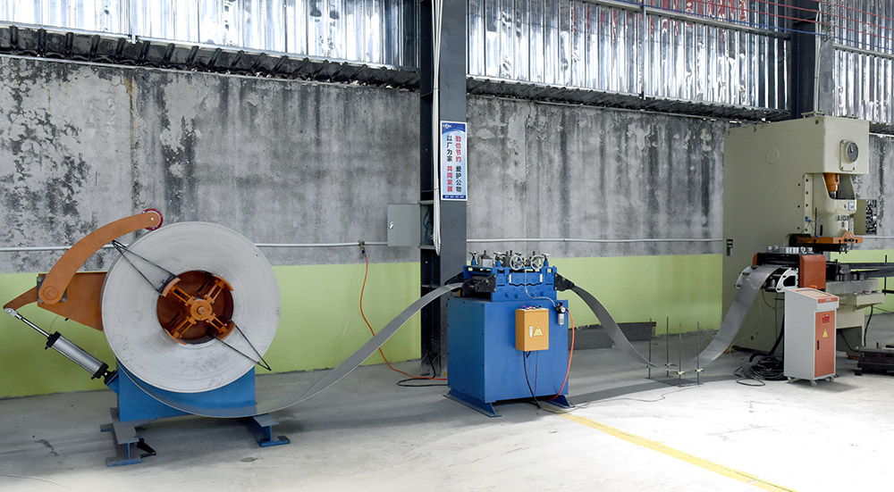 RNC Roll Servo Automatic Feeder