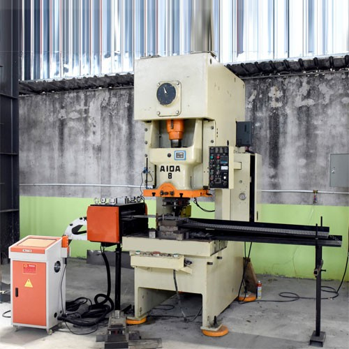 RNC Roll Servo Automatic Feeder