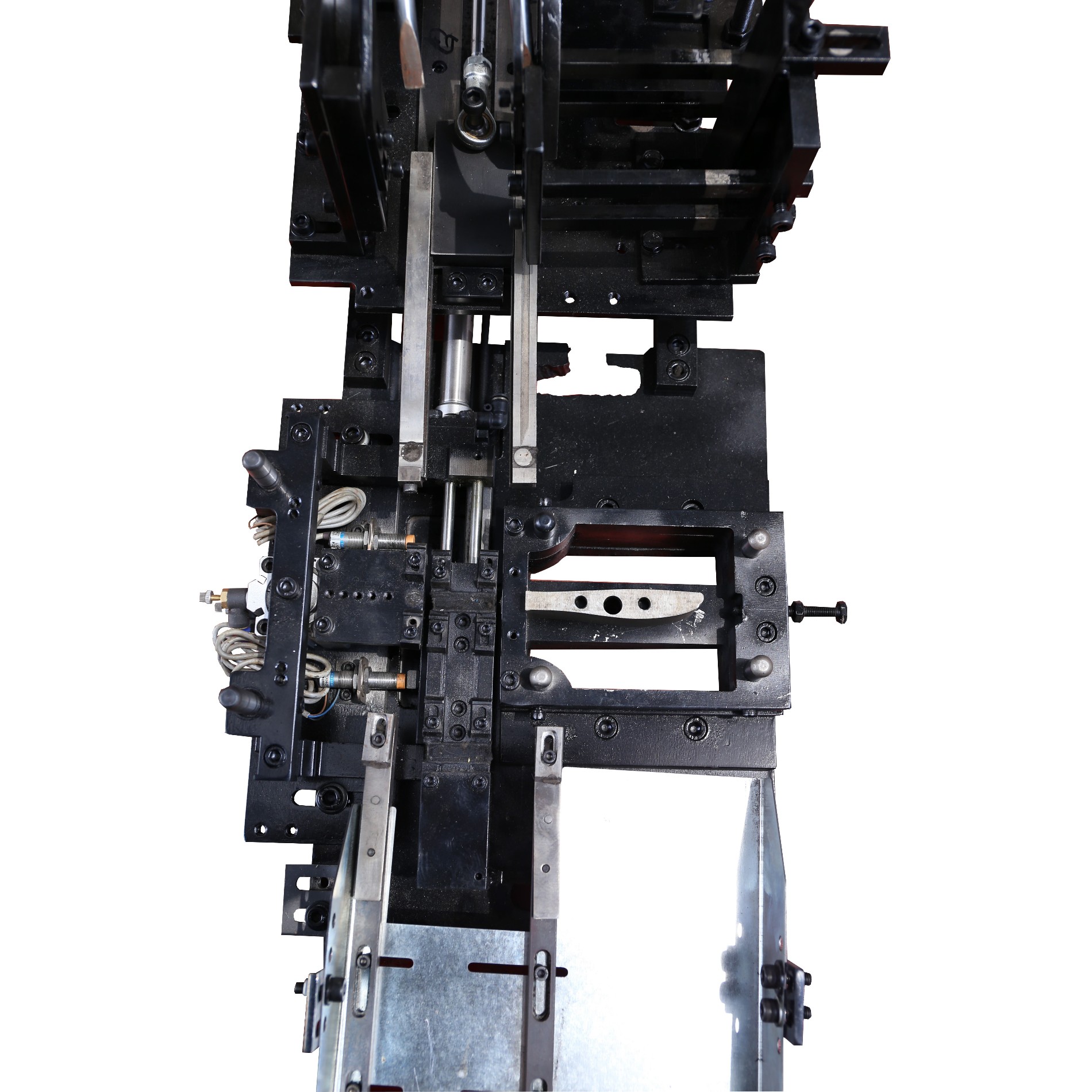 Automatic Feeder For Cutlery Knife Trimming