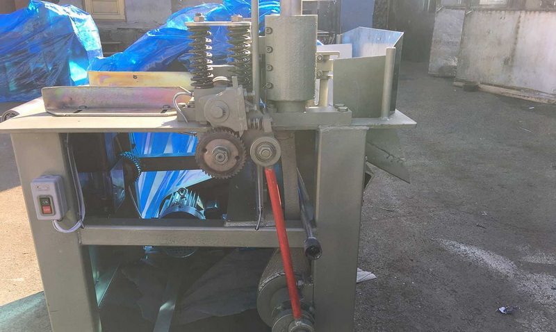 Best Customized Cutlery Making Machines for Unique Production Needs.jpg