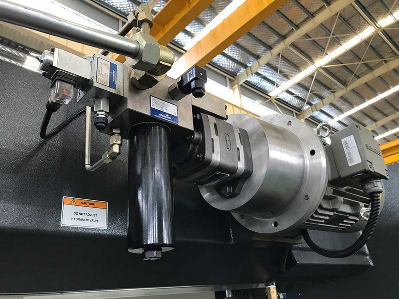 300 Ton Hydraulic Press Exporter