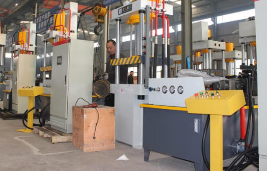 100 Ton Servo Punch Press Features 100 Ton Servo Punch Press Features