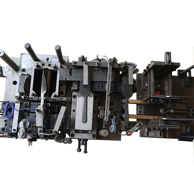 Feeding System For Cutlery Kinfe Making 3 In 1