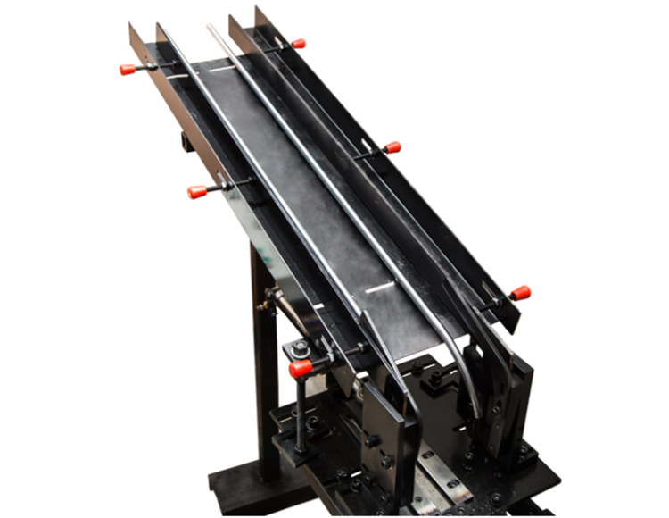 Automatic Feeding For Cutlery Kinfe Stamping 2 In 1