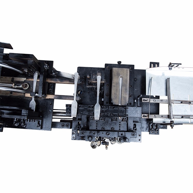 Automatic Machine For Cutlery Embossing