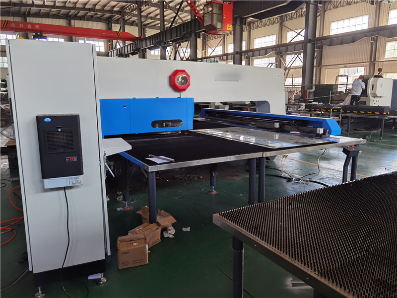 how to use a punch press