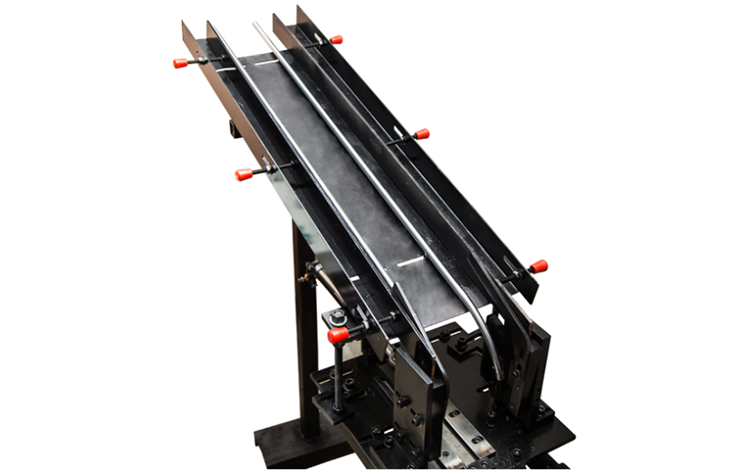 Automatic Feeder For Cutlery Fork Punching 2 In 1