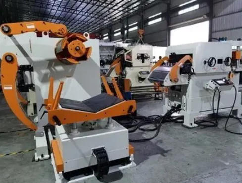 Robotic Feeder Integration Robotic Feeder Integration