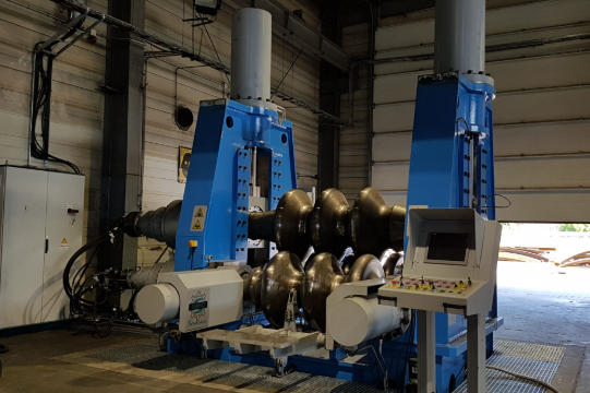 How To Choose Between Different Types of Rolling Machines for Your Manufacturing Needs