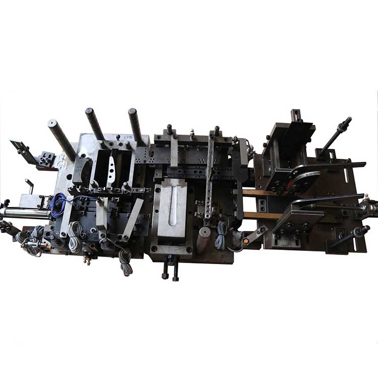 Feeding System For Cutlery Kinfe Making 3 In 1
