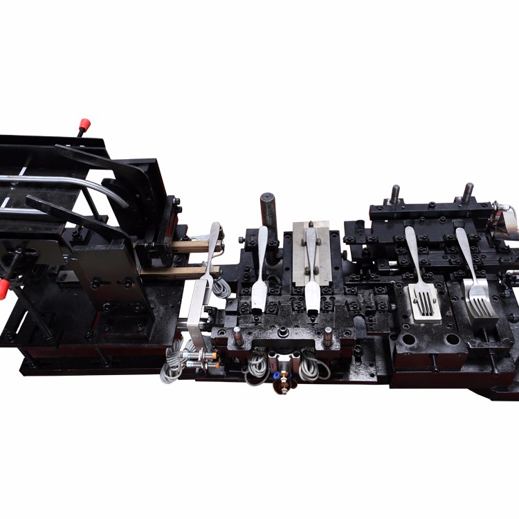 Feeding System For Cutlery Manufacturing 3 In 1
