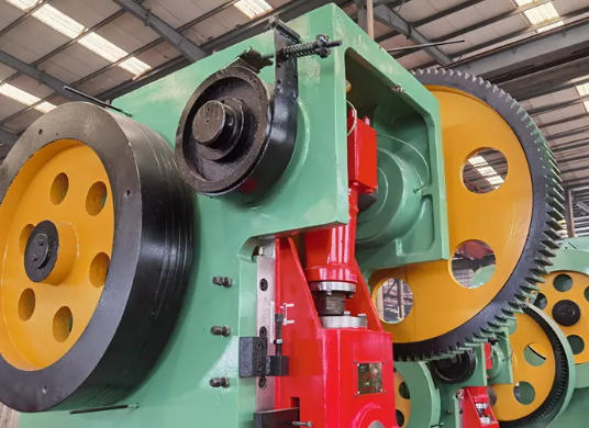 Heavy Duty Press Machine