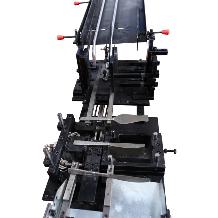 Automatic Feeding For Cutlery Kinfe Stamping 2 In 1