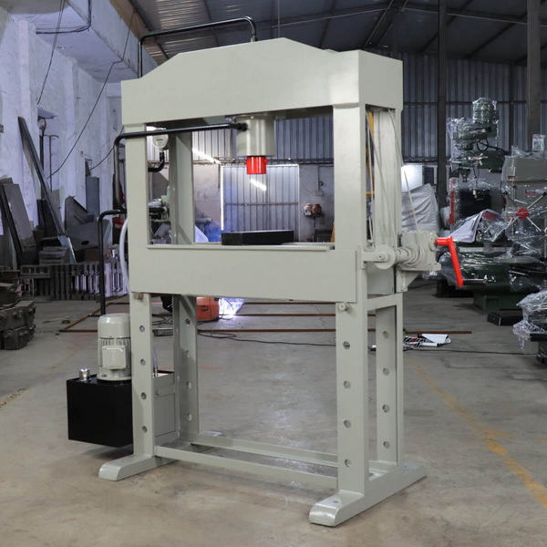 Top 200 Ton Hydraulic Press Machine Manufacturers and Suppliers in Italy