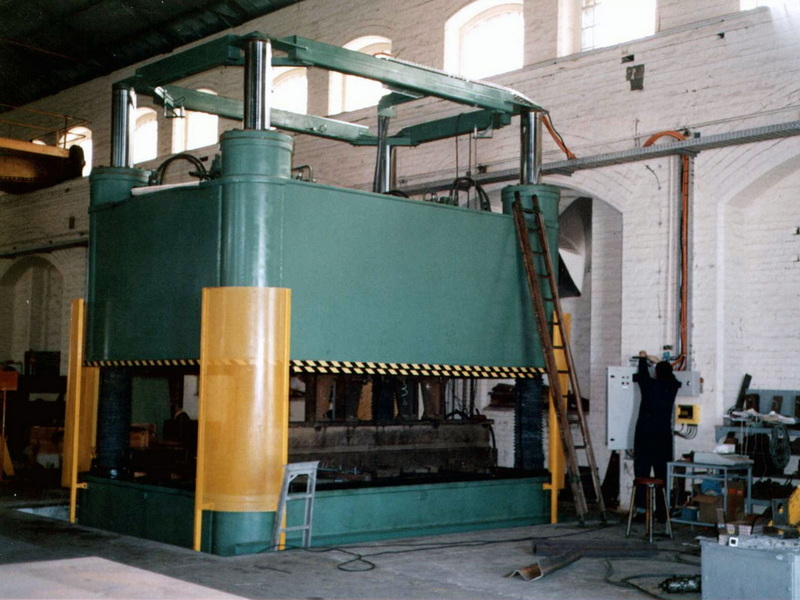 Leading Hydraulic Press Companies Switzerland