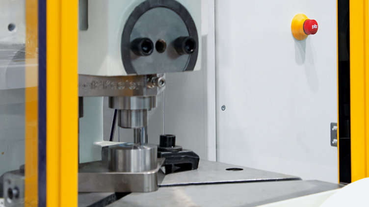 Top Hydraulic Press Manufacturers in Greece.jpg