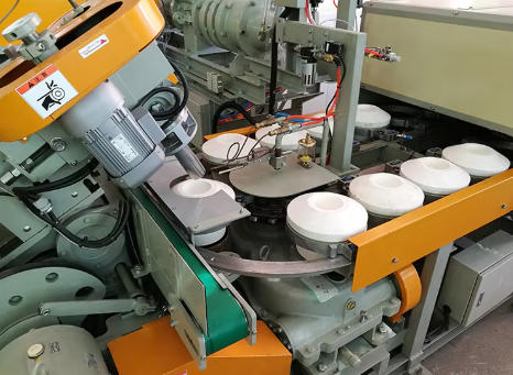 Benefits Of Rolling Machines For Tableware