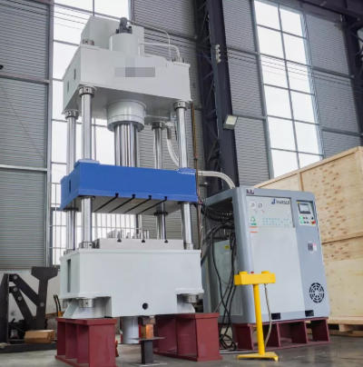 Hydraulic Press Solutions For Precision Metal Cutlery